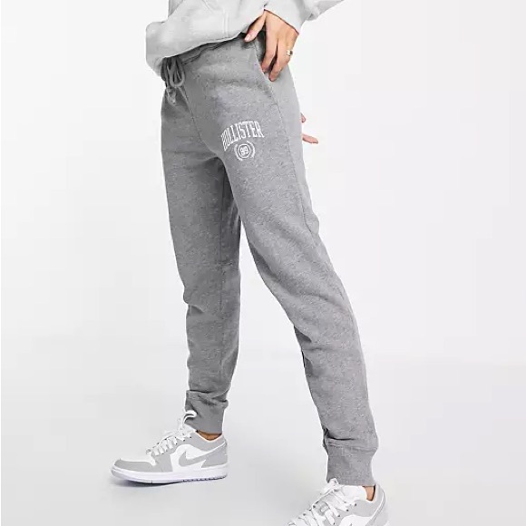 Hollister Pants - Small women’s gray hollister joggers!
